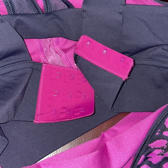 Lululemon size 4 bundle - Picture 5 of 7